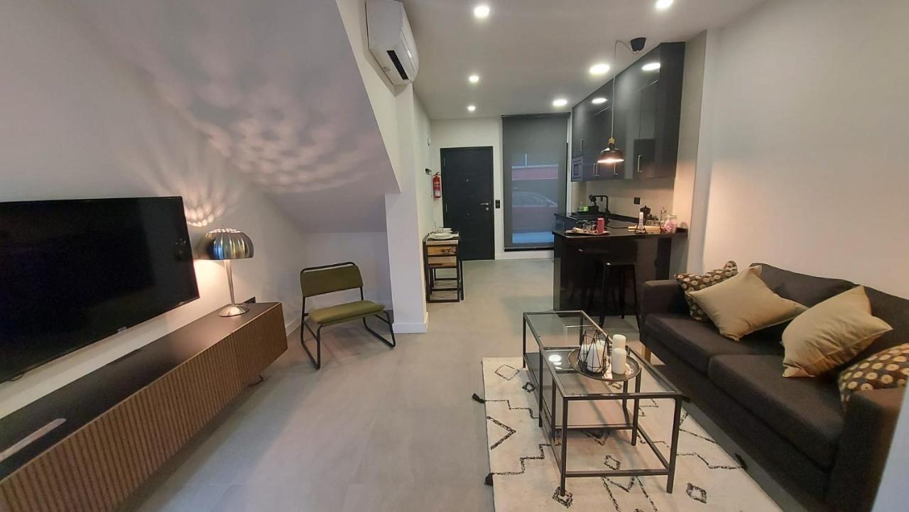 Love Rent4 Malaga Mercedes מראה חיצוני תמונה