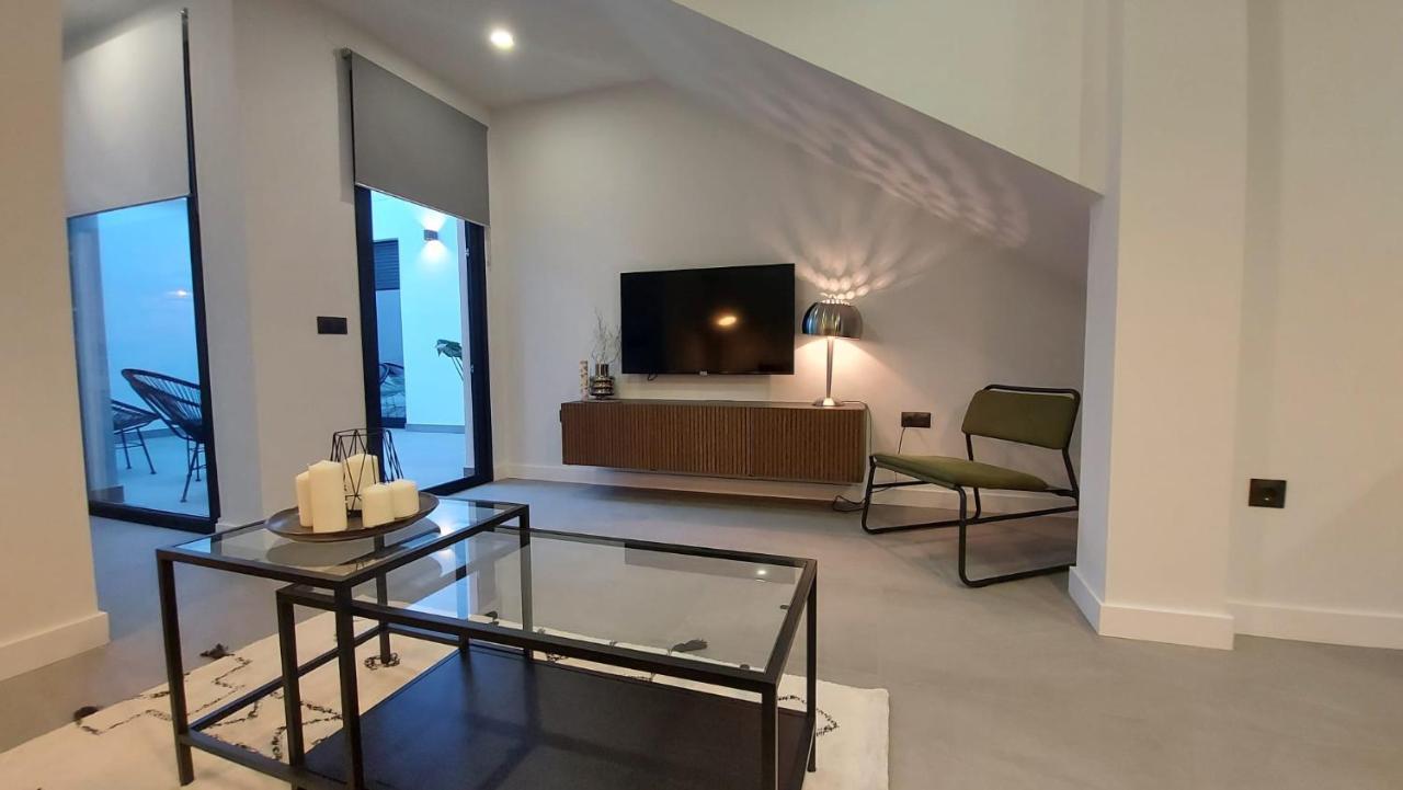 Love Rent4 Malaga Mercedes מראה חיצוני תמונה